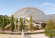 eine große Glaskuppel